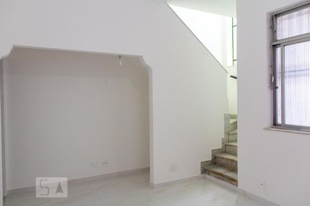 Sala de casa para alugar com 3 quartos, 110m² em Vila Isabel, Rio de Janeiro