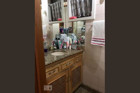 Banheiro de apartamento para alugar com 2 quartos, 68m² em Pechincha, Rio de Janeiro