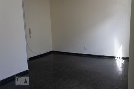 Sala de casa de condomínio para alugar com 3 quartos, 65m² em Palmares, Belo Horizonte