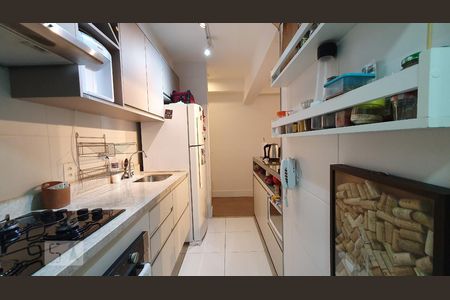 Cozinha de apartamento para alugar com 3 quartos, 72m² em Vila Pompéia, São Paulo