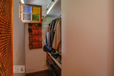 Closet da Suite de casa à venda com 6 quartos, 328m² em Jardim Maria Estela, São Paulo