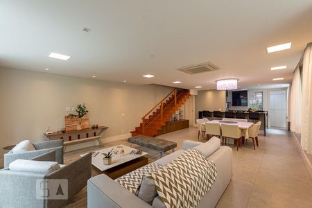 Sala de casa à venda com 5 quartos, 330m² em Icaraí, Niterói