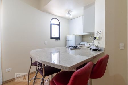 Cozinha de apartamento à venda com 1 quarto, 39m² em Itaim Bibi, São Paulo