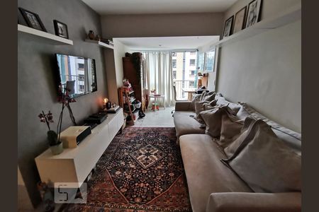 Sala de apartamento à venda com 3 quartos, 85m² em Real Parque, São Paulo