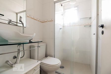 Banheiro  de apartamento para alugar com 2 quartos, 50m² em Vila Aricanduva, São Paulo