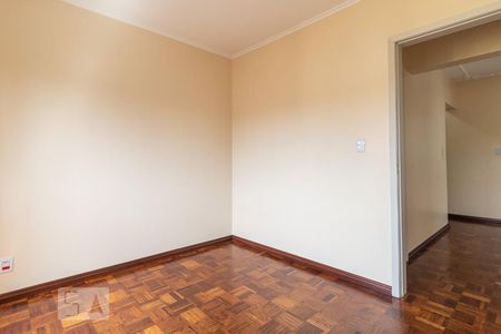 Dormitório 2 de apartamento para alugar com 2 quartos, 56m² em São João, Porto Alegre