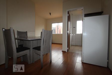 Sala de apartamento para alugar com 1 quarto, 55m² em Centro, Curitiba