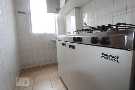 Cozinha de apartamento para alugar com 1 quarto, 55m² em Centro, Curitiba