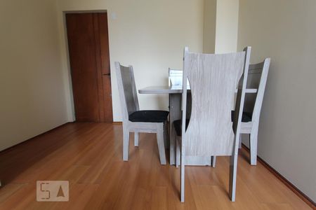 Sala de apartamento para alugar com 1 quarto, 55m² em Centro, Curitiba