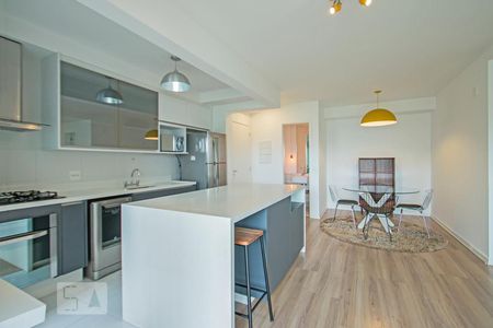 Apartamento para alugar com 2 quartos, 86m² em Vila Ipojuca, São Paulo