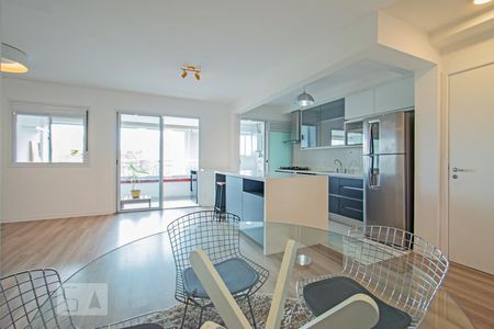 Apartamento para alugar com 2 quartos, 86m² em Vila Ipojuca, São Paulo