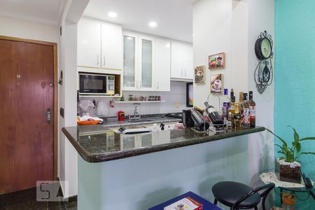 Sala de apartamento à venda com 2 quartos, 62m² em Vila Bertioga, São Paulo