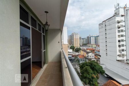 VARANDA de apartamento para alugar com 3 quartos, 110m² em Icaraí, Niterói