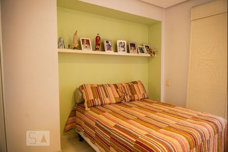 Quarto 2 de apartamento para alugar com 3 quartos, 121m² em Leme, Rio de Janeiro