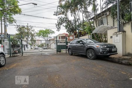 Vista da Rua de casa à venda com 4 quartos, 322m² em Brooklin Paulista, São Paulo