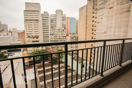 Varanda de kitnet/studio para alugar com 1 quarto, 28m² em Liberdade, São Paulo