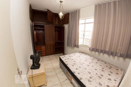 Quarto 3 de apartamento para alugar com 6 quartos, 100m² em Calafate, Belo Horizonte