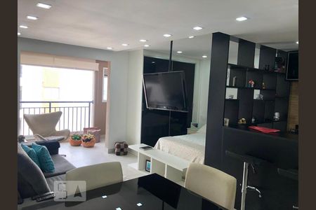 Sala - dormitório  de apartamento para alugar com 1 quarto, 42m² em Melville Empresarial Ii, Barueri