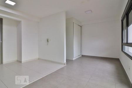 Sala/Quarto de kitnet/studio para alugar com 1 quarto, 33m² em Vila Madalena, São Paulo