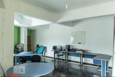 Apartamento à venda com 32m², 1 quarto e sem vagaSala/Quarto