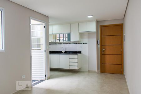 Sala de apartamento para alugar com 2 quartos, 45m² em Vila Cecília Maria, Santo André
