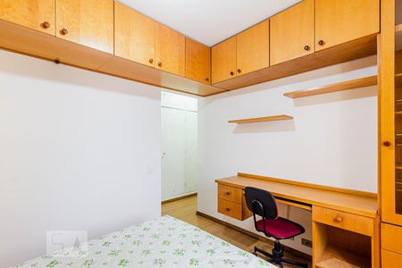 Suíte de apartamento para alugar com 3 quartos, 85m² em Vila Olímpia, São Paulo