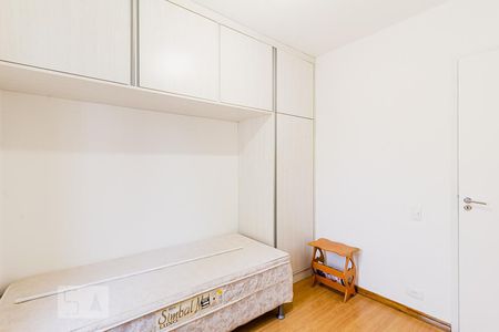 Segundo dormitório de apartamento para alugar com 3 quartos, 85m² em Vila Olímpia, São Paulo