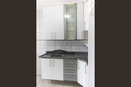 Cozinha de apartamento para alugar com 3 quartos, 85m² em Córrego Grande, Florianópolis