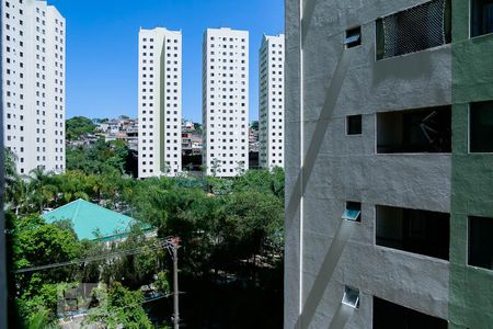 Quarto 1 - Vista de apartamento para alugar com 3 quartos, 64m² em Jardim das Flores, São Paulo