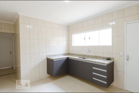 Casa para alugar com 42m², 2 quartos e sem vagaSala cozinha