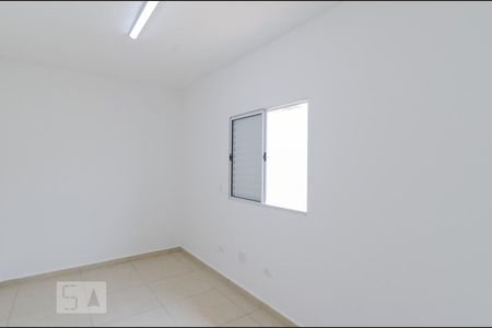 Quarto da suíte 1 de casa para alugar com 2 quartos, 42m² em Alves Dias, São Bernardo do Campo