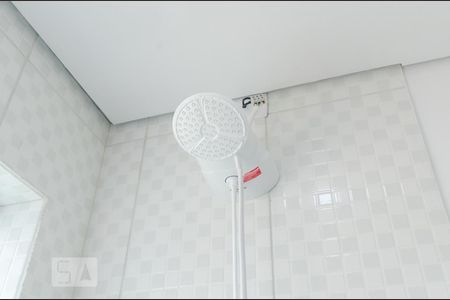 Banheiro da suíte 1 de casa para alugar com 2 quartos, 42m² em Alves Dias, São Bernardo do Campo