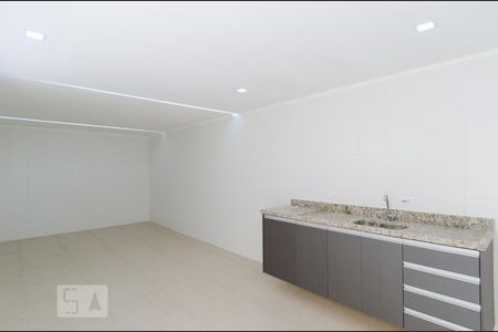 Sala quarto cozinha de casa para alugar com 1 quarto, 32m² em Alves Dias, São Bernardo do Campo