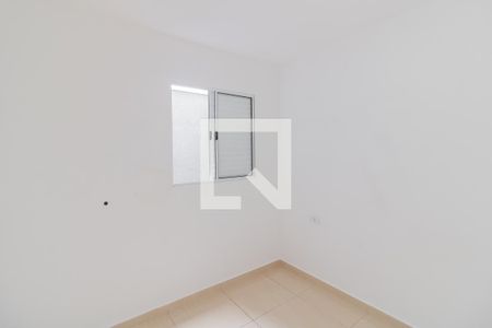 Quarto 2 de apartamento para alugar com 2 quartos, 38m² em Jardim Triana, São Paulo