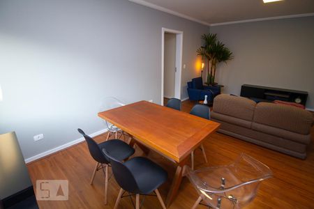 Sala de apartamento para alugar com 2 quartos, 86m² em Água Verde, Curitiba