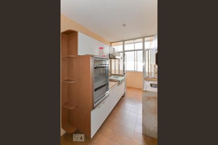 Cozinha de apartamento à venda com 1 quarto, 140m² em Grajaú, Rio de Janeiro