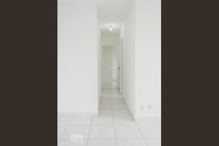 Corredor quartos de apartamento para alugar com 2 quartos, 68m² em Vila Sônia, São Paulo