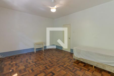 Quarto de apartamento para alugar com 1 quarto, 60m² em Rio Branco, Porto Alegre