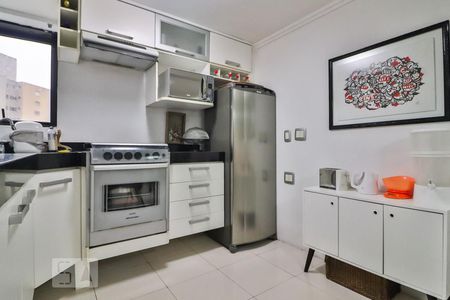 Cozinha de apartamento à venda com 1 quarto, 56m² em Jardim Paulista, São Paulo