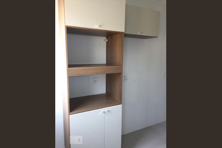 Cozinha de apartamento à venda com 1 quarto, 40m² em Partenon, Porto Alegre