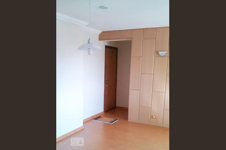 Sala de apartamento à venda com 2 quartos, 71m² em Vila Paulista, São Paulo