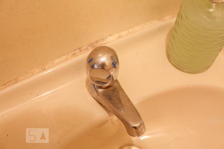 Lavabo  de casa à venda com 4 quartos, 500m² em Jardim Prudência, São Paulo