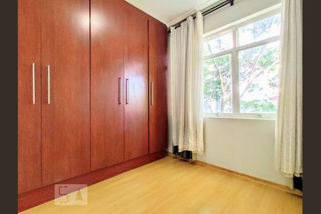 Quarto de apartamento à venda com 2 quartos, 60m² em Anchieta, Belo Horizonte