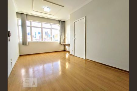 Sala de apartamento à venda com 2 quartos, 60m² em Anchieta, Belo Horizonte