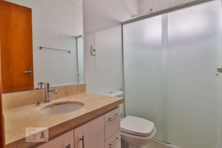 Banheiro de apartamento à venda com 2 quartos, 50m² em Sumarezinho, São Paulo