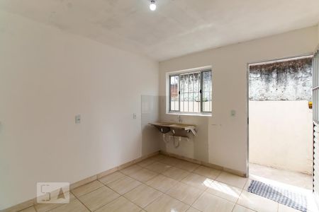 Cozinha de kitnet/studio para alugar com 1 quarto, 33m² em Jardim Paulista, Guarulhos