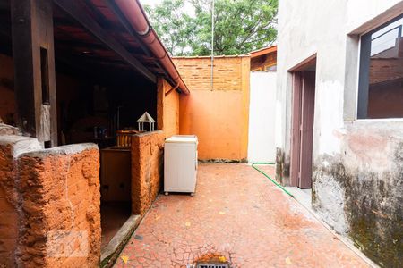 Quintal de casa à venda com 2 quartos, 182m² em Jardim Trussardi, São Paulo