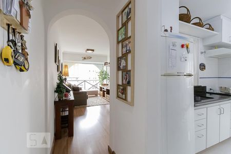 Hall de Entrada de apartamento à venda com 2 quartos, 54m² em Vila Gumercindo, São Paulo