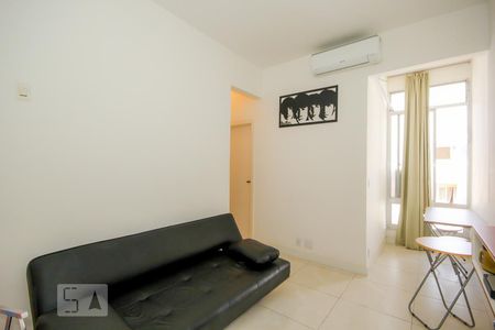 Sala de apartamento à venda com 2 quartos, 47m² em Leme, Rio de Janeiro