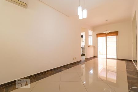Salas de casa de condomínio para alugar com 2 quartos, 54m² em Chácara Primavera, Campinas